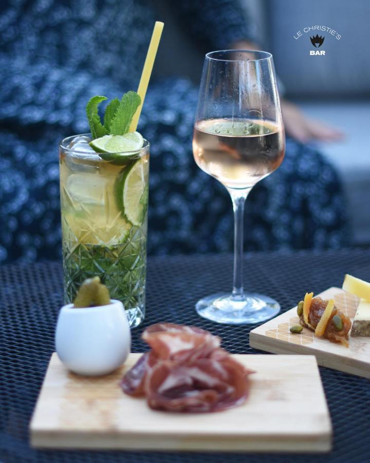 Le Boeuf Couronne - Hotel & Restaurant Chartres- Logis Hotels Exteriör bild