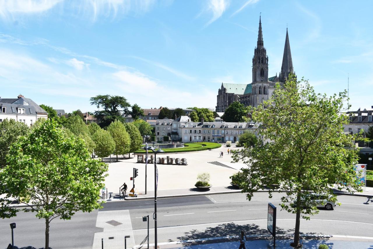 Le Boeuf Couronne - Hotel & Restaurant Chartres- Logis Hotels Exteriör bild